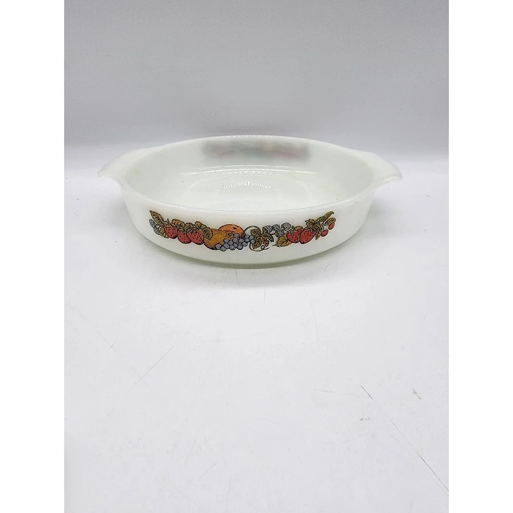 Vintage Anchor Hocking Fire-King Summerfield Milk Glass Casserole Dish 8.5 Inch